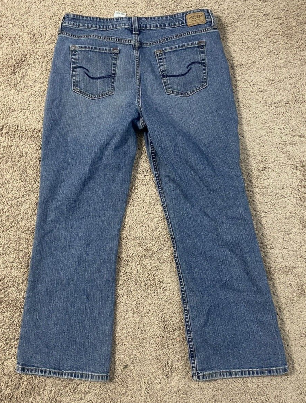 Levi's Jeans size 16 Boot Cut Blue Medium Wash Mid Rise Signature Jeans